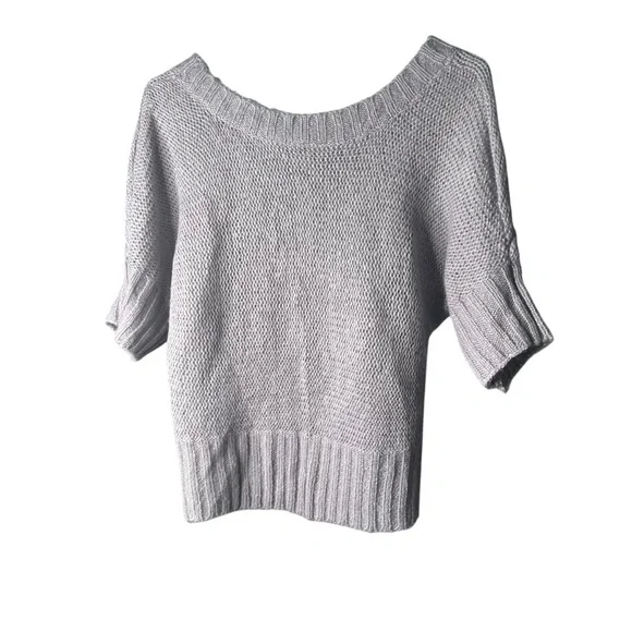 🔴 5 for $40 SALE!
Rue Gray Crop Light Weight Cable Knit Sweater size S - Picture 8 of 8